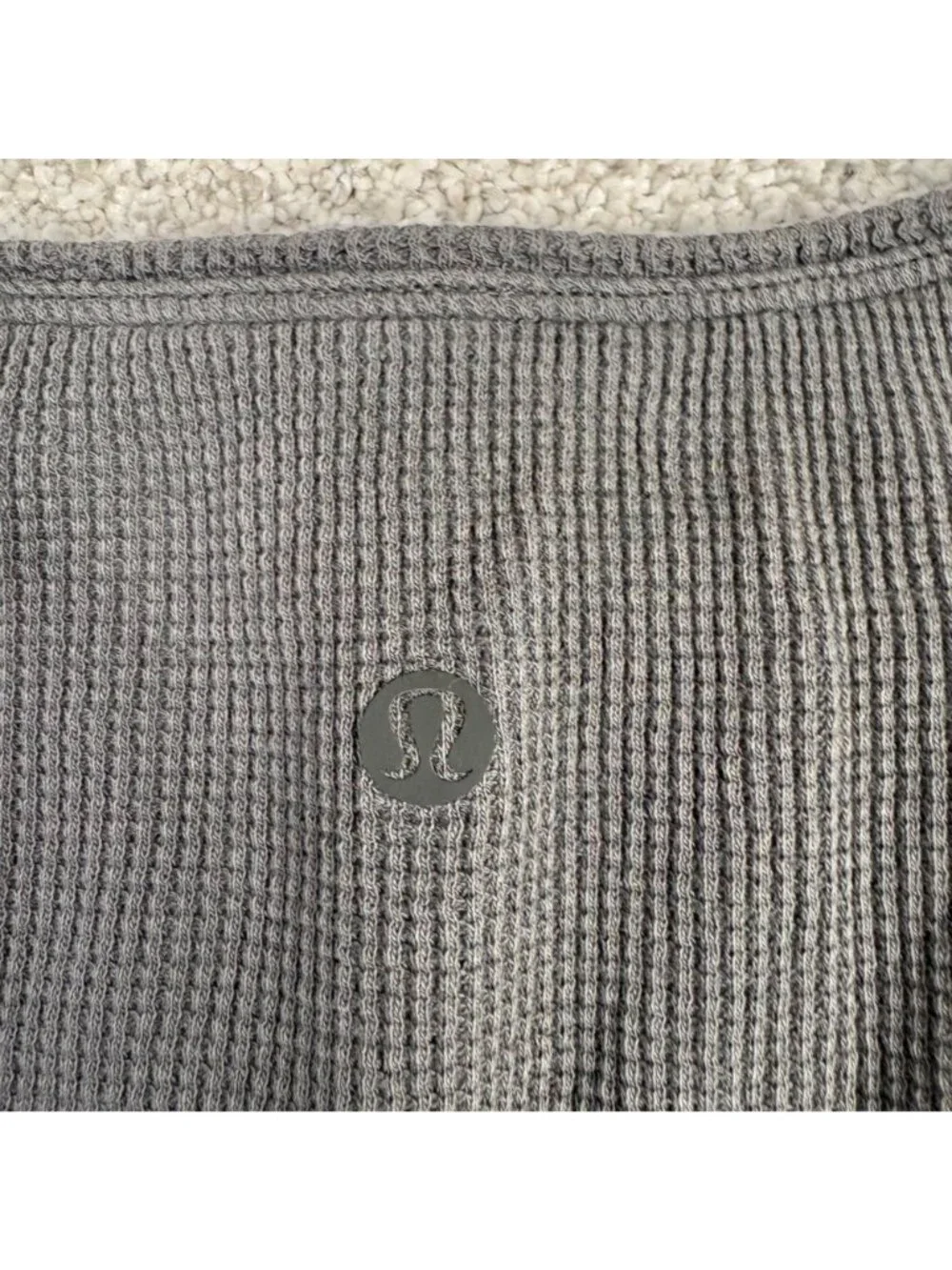 Lululemon Back in Action Waffle Sweatshirt Graphite Gray no Tag 6 8 Long Sleeve
